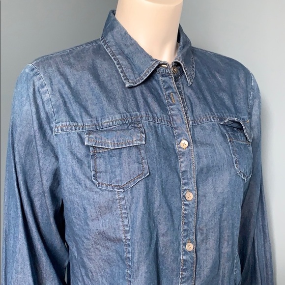 Soft Surroundings Chambray Button Down Shirt Med - Picture 2 of 6